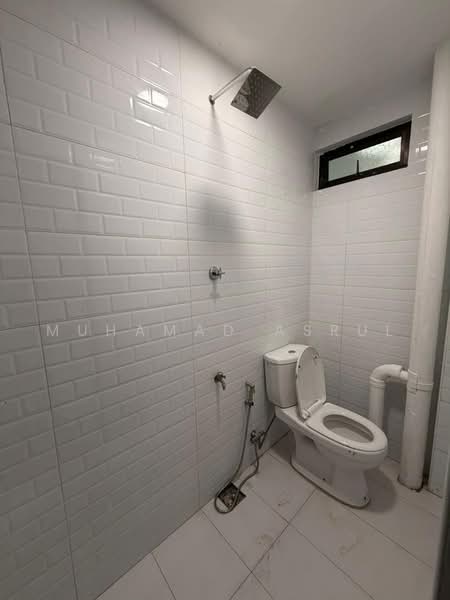 Flat for Sale at Perumahan Rakyat Lima Kedai - Muhamad Asrul - Bathroom - PropertyGuru.com.my