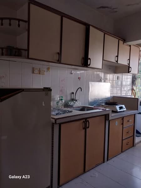 Flat for Sale at Farlim 4 - Leong . - Kitchen - PropertyGuru.com.my