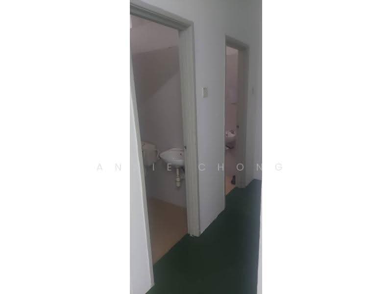 Retail Space untuk Disewa di Puchong (Selangor) - Annie Chong - Bathroom - PropertyGuru.com.my