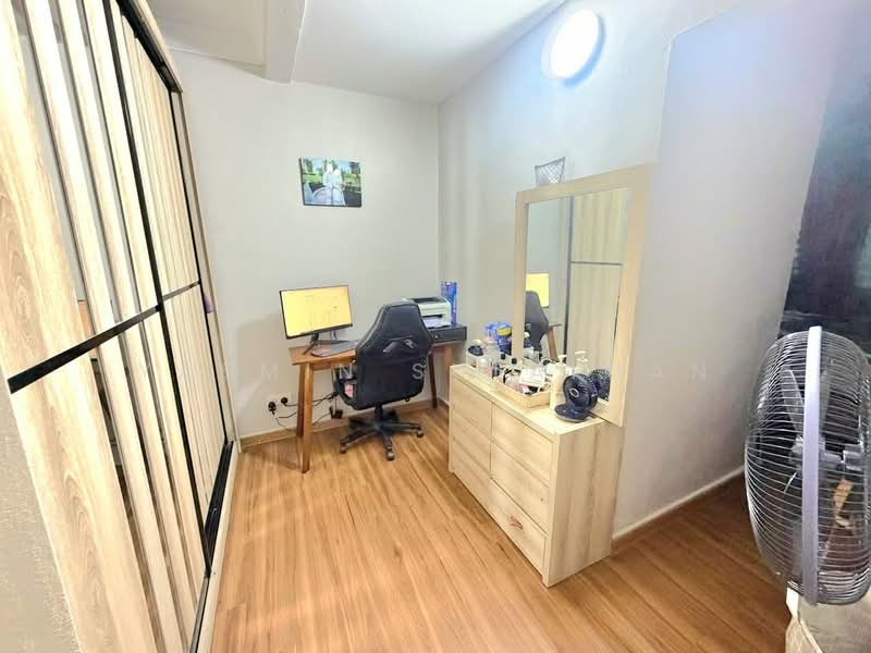 Rumah Teres untuk Dijual di Taman Seri Sementa (Kapar) - Yasmin Sulaiman - Study - PropertyGuru.com.my