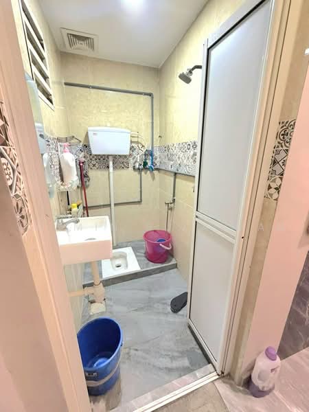 Rumah Teres untuk Dijual di Taman Seri Sementa (Kapar) - Yasmin Sulaiman - Bathroom - PropertyGuru.com.my