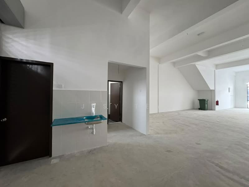 Shop / Office for Rent in Eco Business Park 2 Senai (Senai) - Jesy Tey - Interior - PropertyGuru.com.my