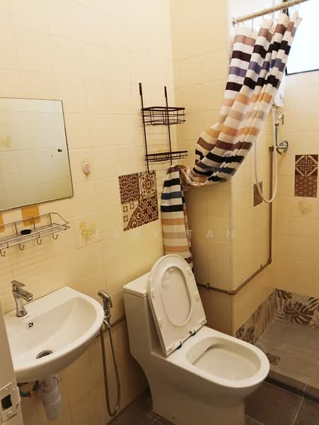 Pangsapuri untuk Disewa di Dunn House - Jerry Tan - Bathroom - PropertyGuru.com.my