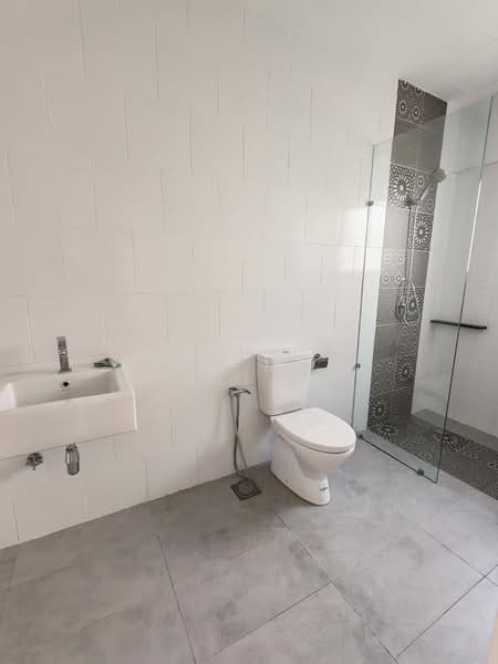 Kondominium untuk Dijual di Elevia Residences - Yea Mey - Bathroom - PropertyGuru.com.my