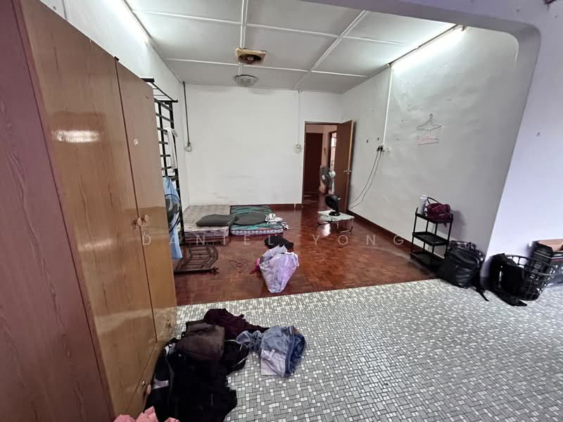 2-storey Terraced House for Sale in Taman Pelangi (Johor Bahru) - Daniel Yong - Living Room - PropertyGuru.com.my