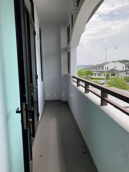Rumah Teres 2 Tingkat untuk Dijual di Eco Majestic (Semenyih) - Jesslyn Lee - Balcony - PropertyGuru.com.my