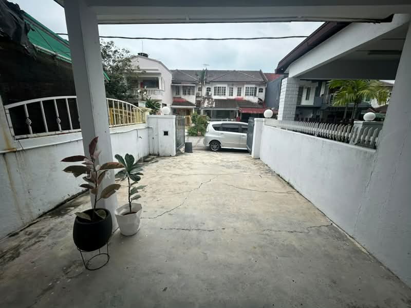 Rumah Teres 2 Tingkat untuk Dijual di Taman Sri Gombak (Gombak) - Zuraina Rajudin - Exterior - PropertyGuru.com.my
