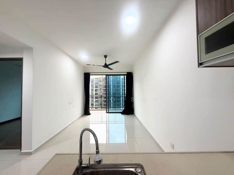 Servis Apartment untuk Dijual di Country Garden Central Park - Nikko Soh - Living Room - PropertyGuru.com.my