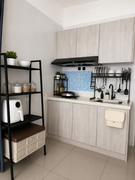 Kondominium untuk Disewa di The Edge Residence - Moomoo Tan - Kitchen - PropertyGuru.com.my