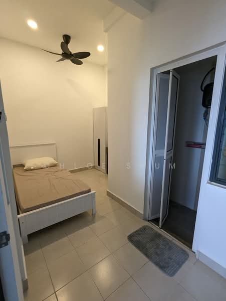 Servis Apartment untuk Disewa di SkyVille 8 @ Benteng 8 - Chloe Shum - Bedroom - PropertyGuru.com.my