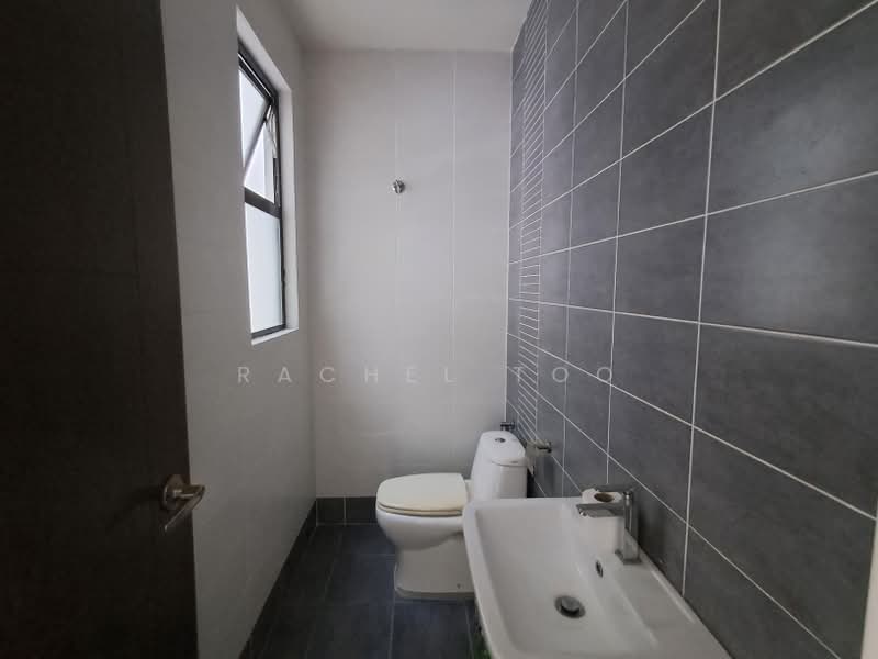 2-storey Terraced House for Sale in Alam Impian (Shah Alam) - Rachel Too - Bathroom - PropertyGuru.com.my