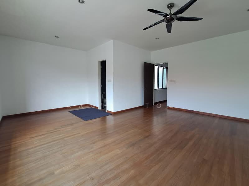 2-storey Terraced House for Sale in Alam Impian (Shah Alam) - Rachel Too - Master bedroom - PropertyGuru.com.my
