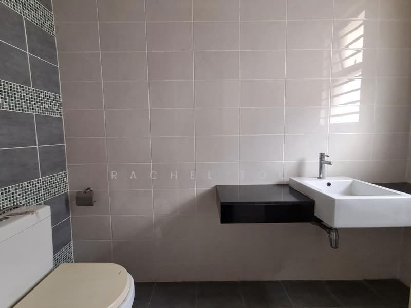 2-storey Terraced House for Sale in Alam Impian (Shah Alam) - Rachel Too - Bathroom - PropertyGuru.com.my