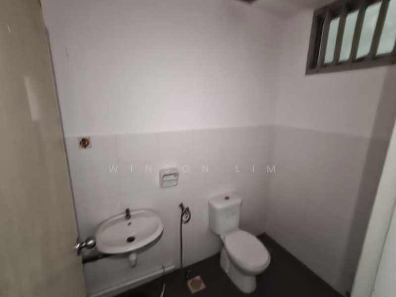 Shop / Office for Rent in Taman Desa Tebrau (Tebrau) - Winson Lim - Bathroom - PropertyGuru.com.my