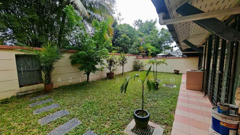 Rumah Berkembar untuk Dijual di Seksyen 9 (Bangi) - Azli Ibrahim - Exterior - PropertyGuru.com.my
