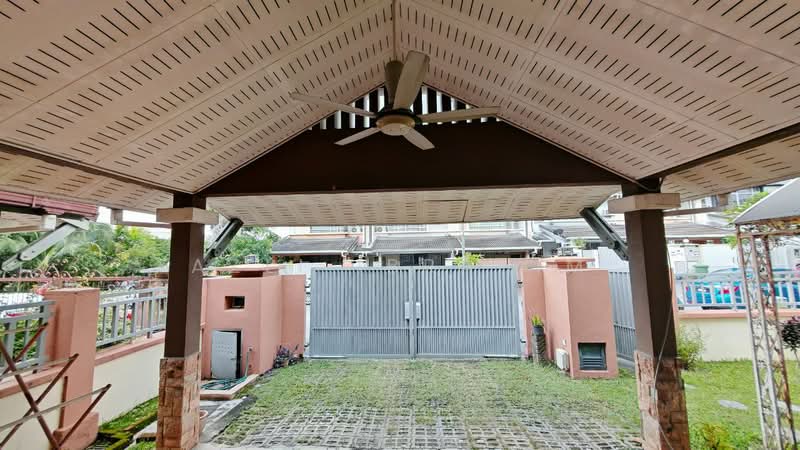 Rumah Berkembar untuk Dijual di Seksyen 9 (Bangi) - Azli Ibrahim - Exterior - PropertyGuru.com.my