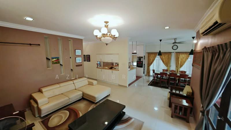 Rumah Berkembar untuk Dijual di Seksyen 9 (Bangi) - Azli Ibrahim - Living Room - PropertyGuru.com.my