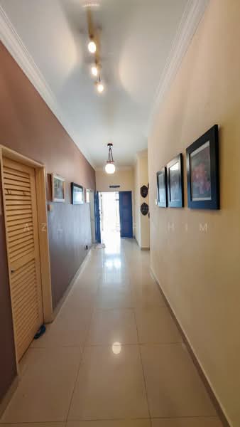 Rumah Berkembar untuk Dijual di Seksyen 9 (Bangi) - Azli Ibrahim - Corridor - PropertyGuru.com.my