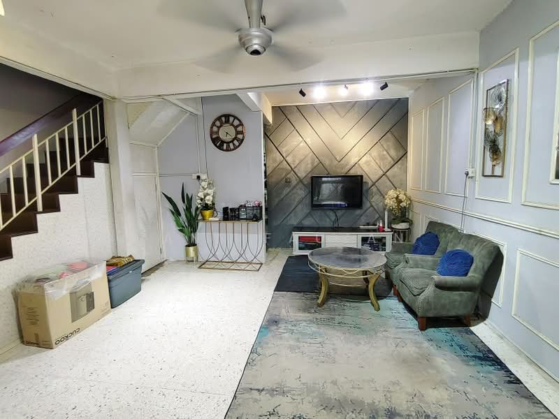 Rumah Teres 2 Tingkat untuk Dijual di Bukit Sentosa (Rawang) - Zann Fauzan - Living Room - PropertyGuru.com.my