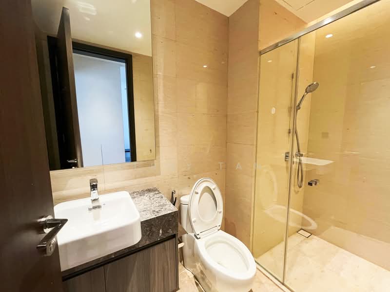 Servis Apartment untuk Disewa di Marriott Residence @ Gurney - Jerry Tan - Bathroom - PropertyGuru.com.my