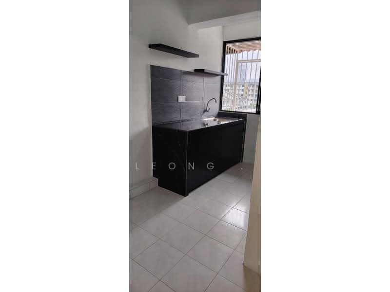 Flat for Sale at Taman Sungai Batu - Leong . - Kitchen - PropertyGuru.com.my
