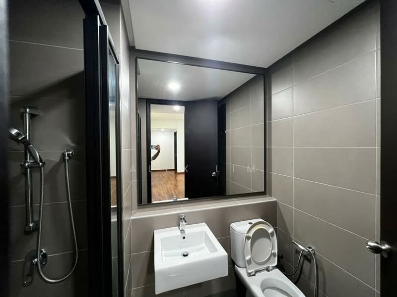 Service Residence for Rent at The Tamarind - Alex Lim - Bathroom - PropertyGuru.com.my