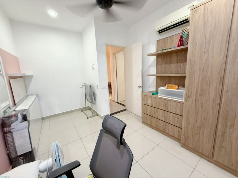 Rumah Teres 2-Tingkat untuk Dijual di Taman Eco Cascadia (Tebrau) - Tommy Tai - Bedroom - PropertyGuru.com.my