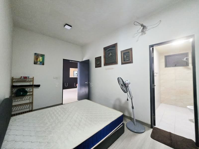 Condominium for Sale at The Holmes 2 - Zul Syafiq - Bedroom - PropertyGuru.com.my