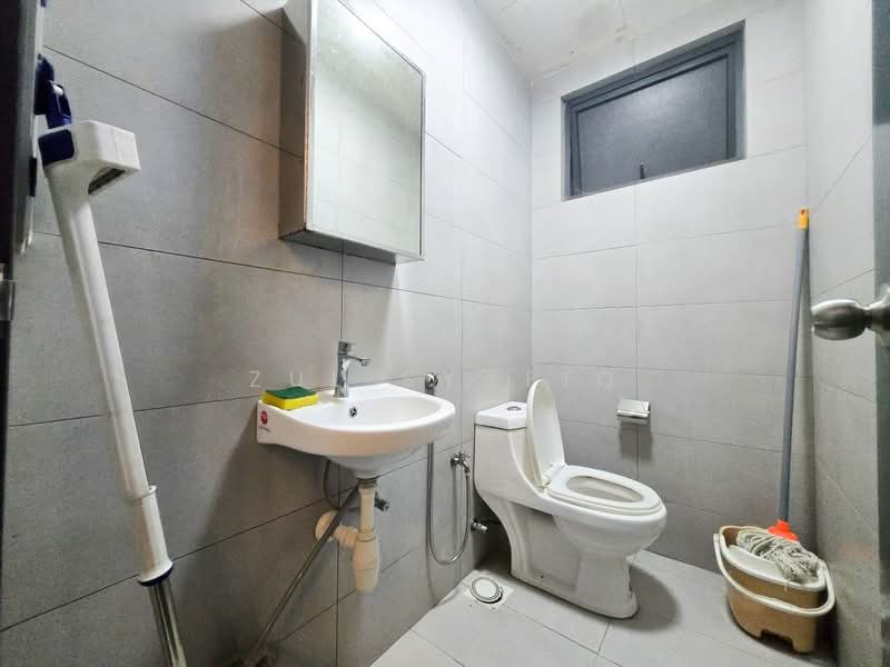 Condominium for Sale at The Holmes 2 - Zul Syafiq - Bathroom - PropertyGuru.com.my