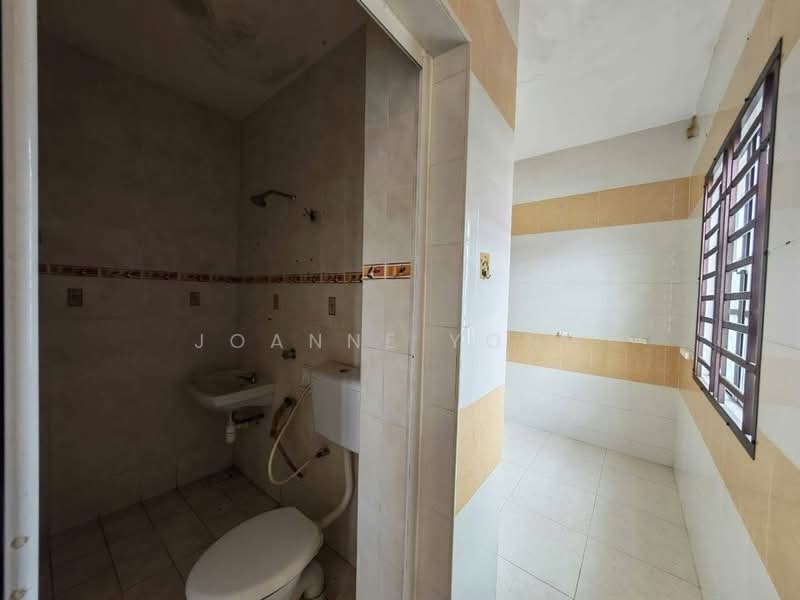 Rumah Teres 2-Tingkat untuk Dijual di Johor Bahru (Johor) - Joanne Yong - Bathroom - PropertyGuru.com.my