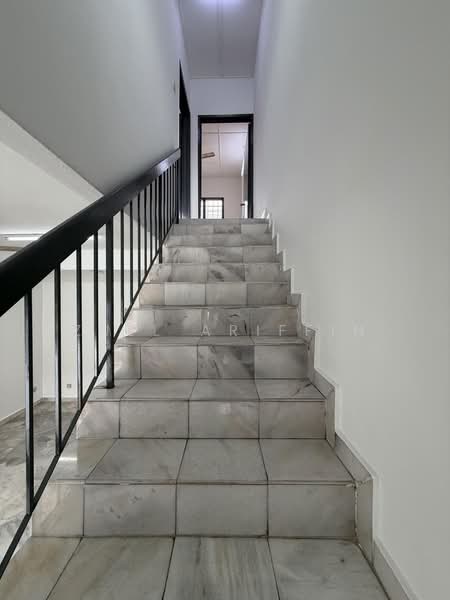 Rumah Teres 2 Tingkat untuk Dijual di Batu Caves (Selangor) - ZULL ARIFFIN - Corridor - PropertyGuru.com.my