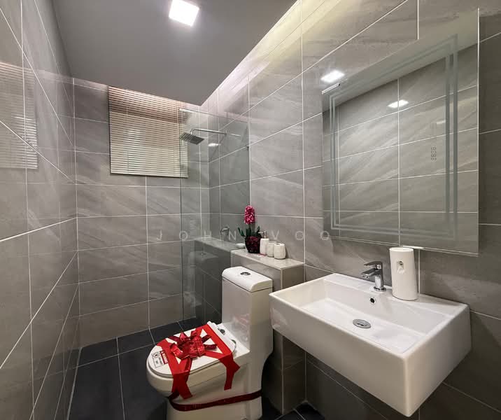 Kondominium untuk Dijual di Sky88 Residences - John Voo - Bathroom - PropertyGuru.com.my