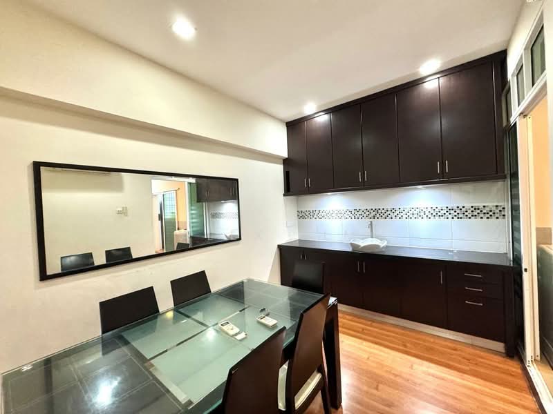 Kondominium untuk Disewa di Bayswater Resort Condominium - Alex Lim - Dining Room - PropertyGuru.com.my