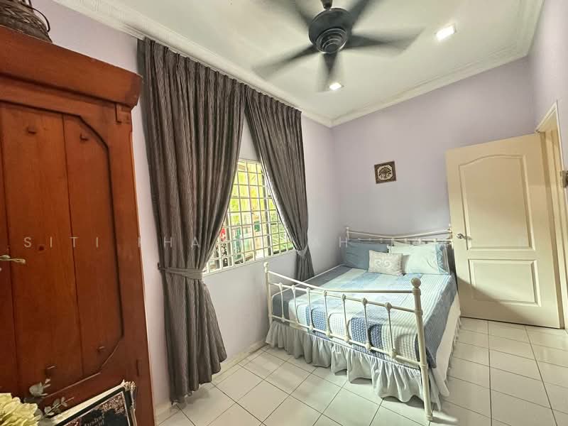 Semi-Detached House for Sale in Seksyen 7 (Shah Alam) - SITI KHAIRIYAH JAAFAR - PropertyGuru.com.my