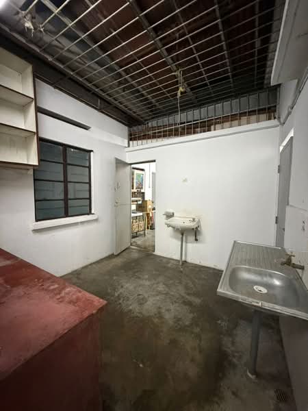 Semi-Detached House for Sale in Taman Free School (Jelutong) - Ms Chang - PropertyGuru.com.my