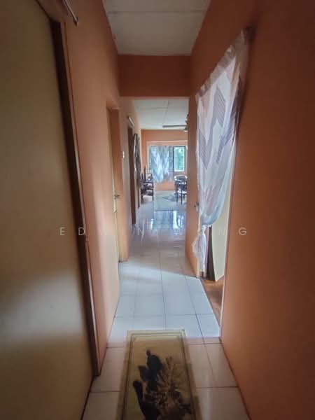 Pangsapuri untuk Dijual di Impian Apartment - Edwin Wong - Corridor - PropertyGuru.com.my