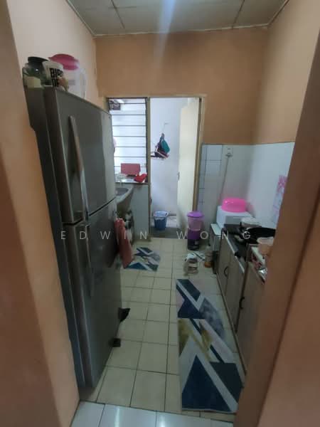 Pangsapuri untuk Dijual di Impian Apartment - Edwin Wong - Kitchen - PropertyGuru.com.my