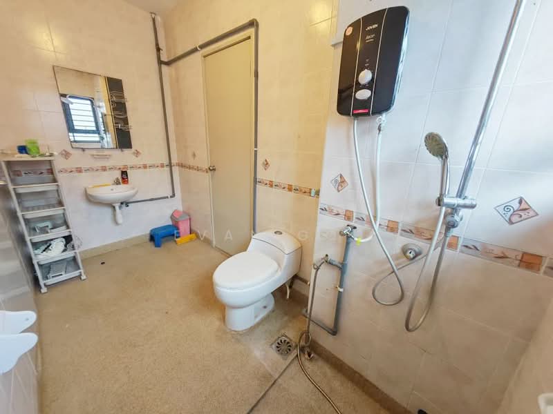 Semi-Detached House for Sale in Taman Mutiara Indah (Puchong) - Evan Goh - Bathroom - PropertyGuru.com.my