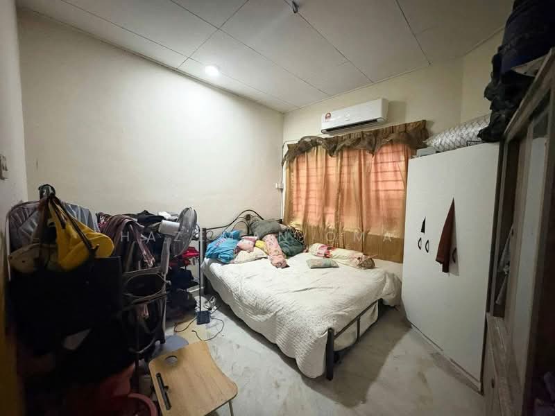 1-storey Terraced House for Sale in Alam Perdana (Puncak Alam) - Hazeman Omar - Bedroom - PropertyGuru.com.my