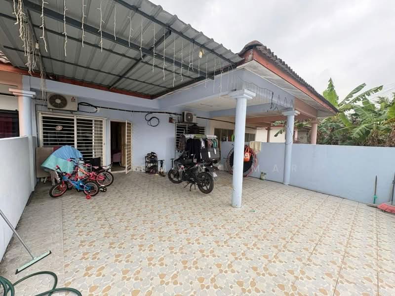 1-storey Terraced House for Sale in Alam Perdana (Puncak Alam) - Hazeman Omar - Exterior - PropertyGuru.com.my