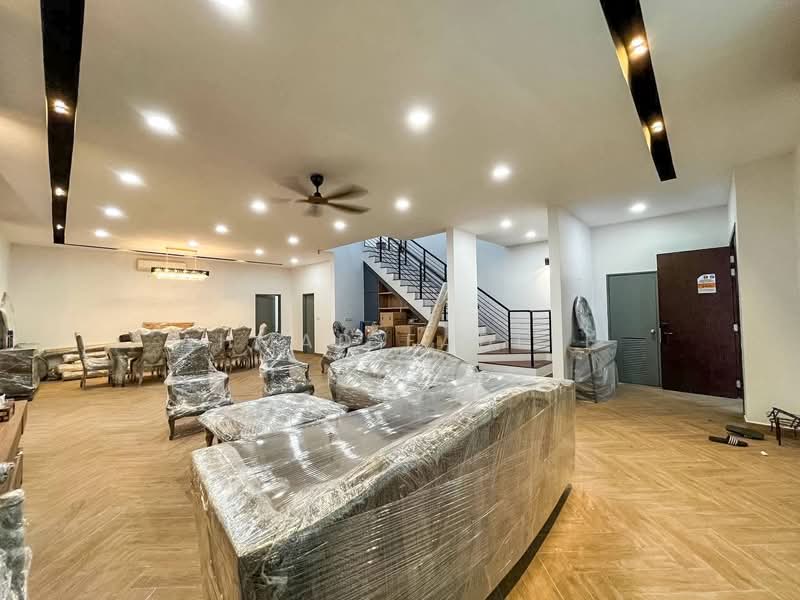 Rumah Berkembar untuk Dijual di Cyberjaya (Selangor) - Ahmad Fadlee - Living Room - PropertyGuru.com.my