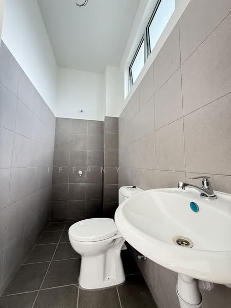 Rumah Teres 2-Tingkat untuk Disewa di Rawang (Selangor) - Tiffany Yang - PropertyGuru.com.my
