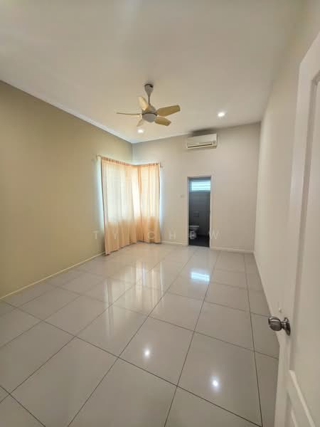 Rumah Berkembar untuk Dijual di Ambang Botanic (Klang) - TY Chew - Bedroom - PropertyGuru.com.my