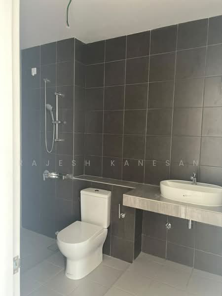 2-storey Terraced House for Sale in Bandar Country Homes (Rawang) - Rajesh Kanesan - Bathroom - PropertyGuru.com.my