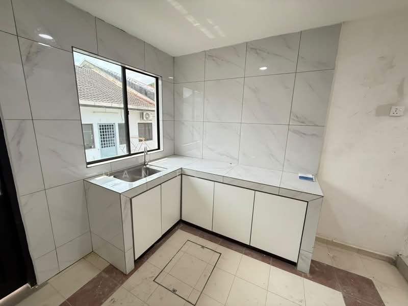 Rumah Teres 1 Tingkat untuk Dijual di Bukit Indah (Iskandar Puteri (Nusajaya)) - Daniel Yong - Kitchen - PropertyGuru.com.my