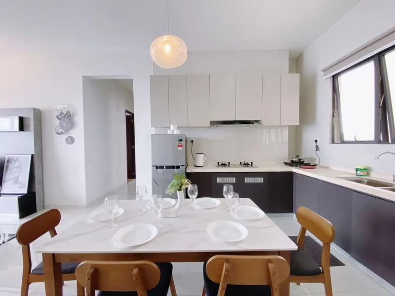 Service Residence for Sale at Bay Laurel @ Country Garden Danga Bay - Michelle Kueh - PropertyGuru.com.my