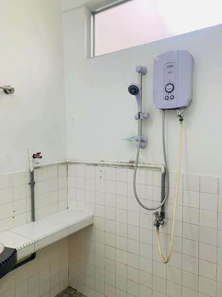 1-storey Terraced House for Rent in Skudai (Johor) - Jenny Tee - Bathroom - PropertyGuru.com.my