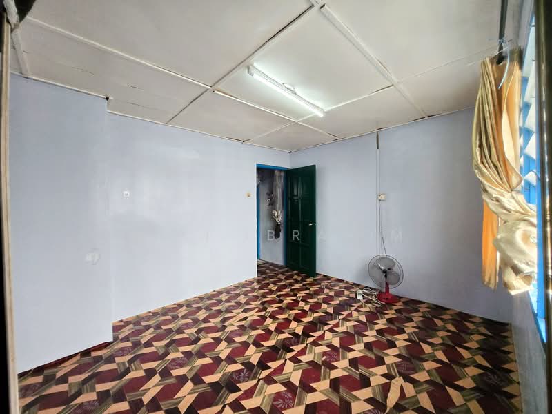 2-storey Terraced House for Sale in Taman Putra (Ampang) - Azli Ibrahim - Interior - PropertyGuru.com.my