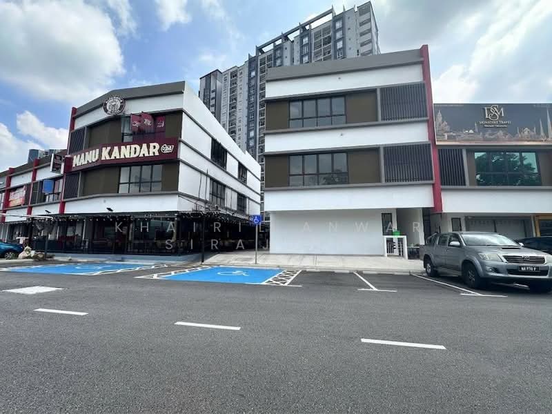 Kedai / Pejabat untuk Disewa di Bukit Jelutong (Shah Alam) - Khairil Anwar Sirajudin - Exterior - PropertyGuru.com.my