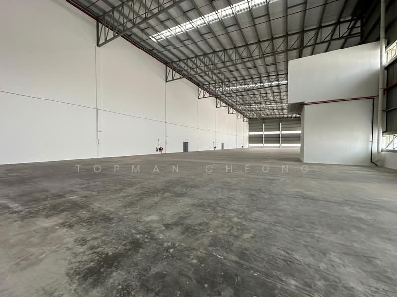 Detached Factory for Rent in Kota Puteri Seksyen 8 (Batu Arang) - Topman Cheong - Interior - PropertyGuru.com.my